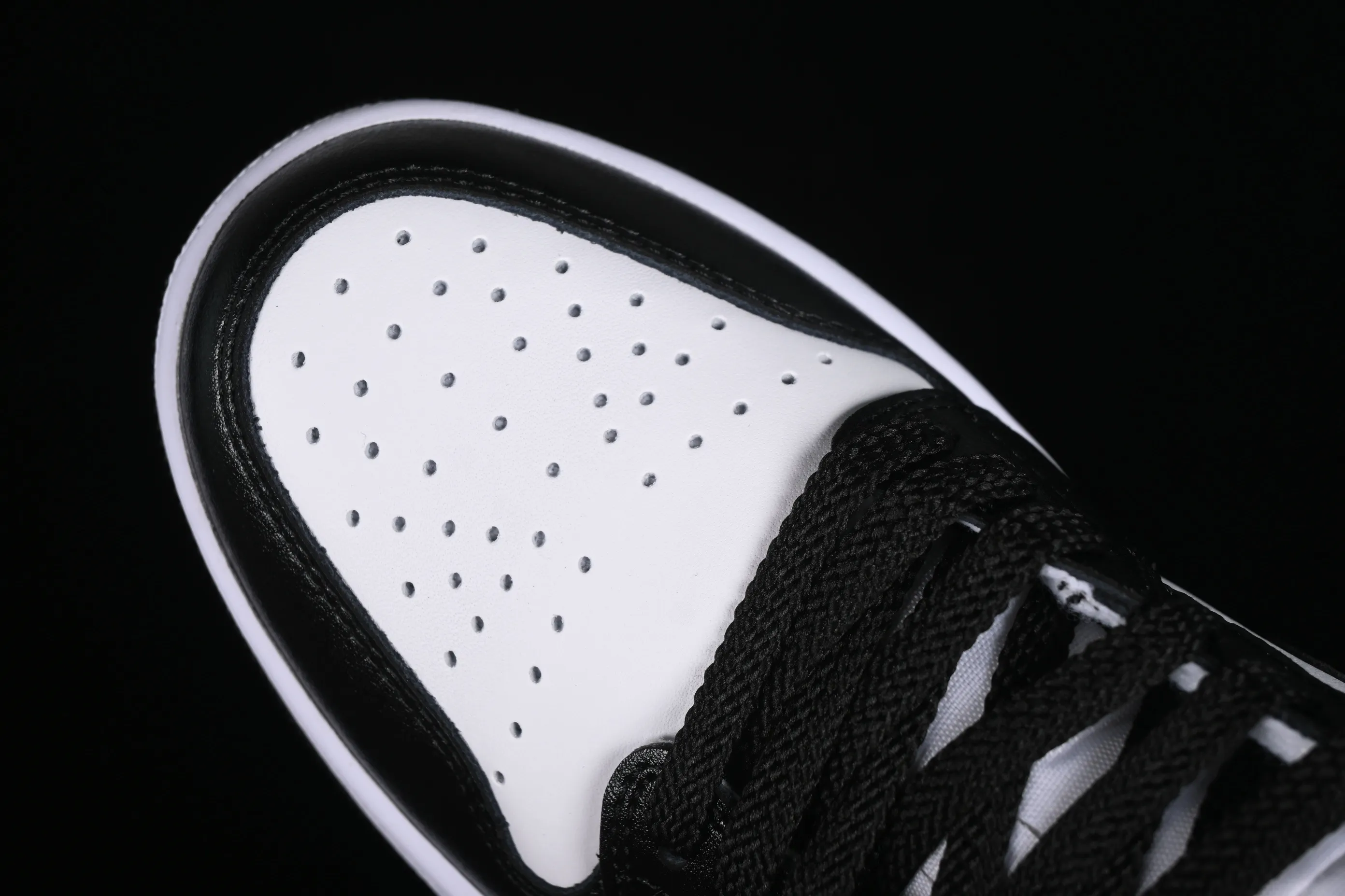 All categories Air Jordan Jordan series basketball shoes Air Jordan 1 Low cost-effective version Air Jordan 1 Low AJ1 Joe 1 Mocha Chestnut low-top retro basketball shoes 553558-132